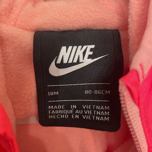 Baby Girl Nike Cire Snowsuit with Foldover Footies - Picture 4 of 5